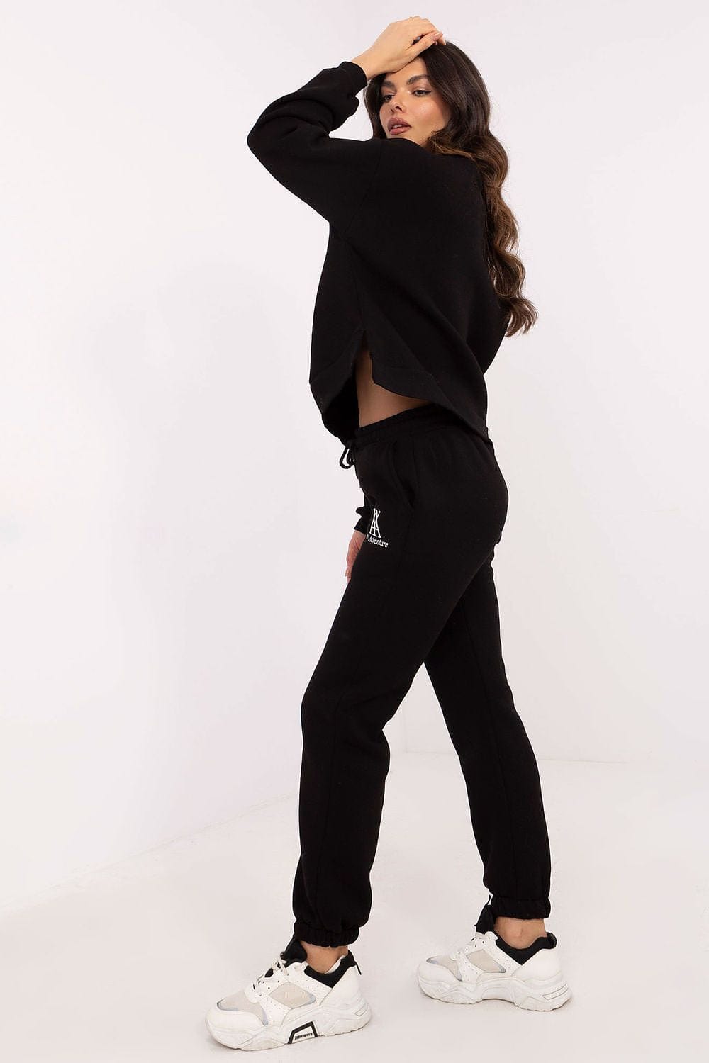 Teon Clothing EU Comfortable Two-Piece Jogger Set