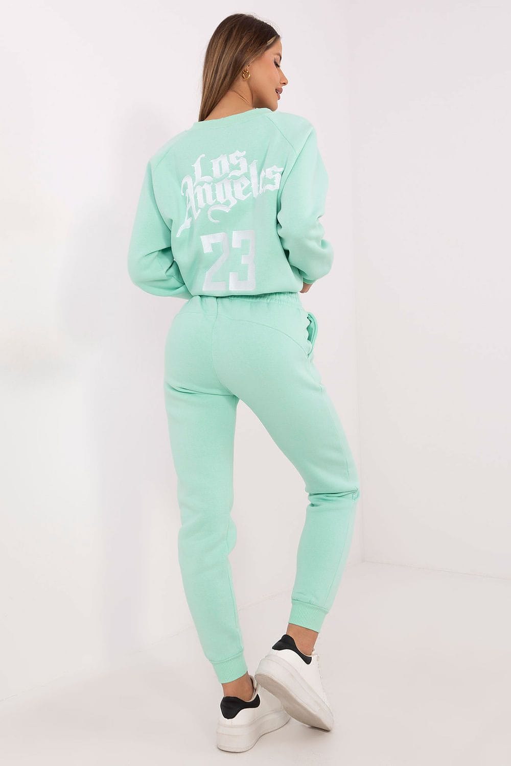 Teon Clothing EU Trendy athleisure tracksuits for daily wear