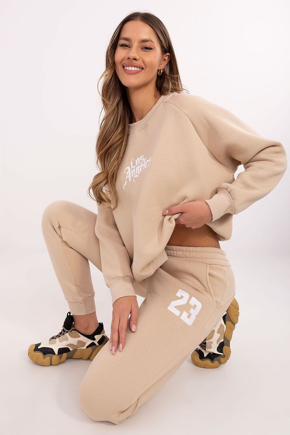 Teon Clothing EU Trendy athleisure tracksuits for daily wear