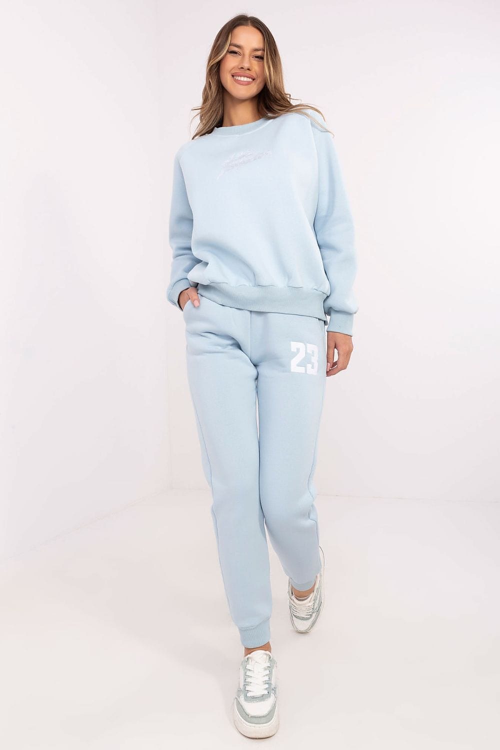 Teon Clothing EU Trendy athleisure tracksuits for daily wear