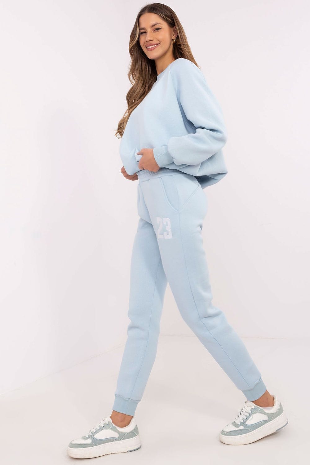 Teon Clothing EU Trendy athleisure tracksuits for daily wear