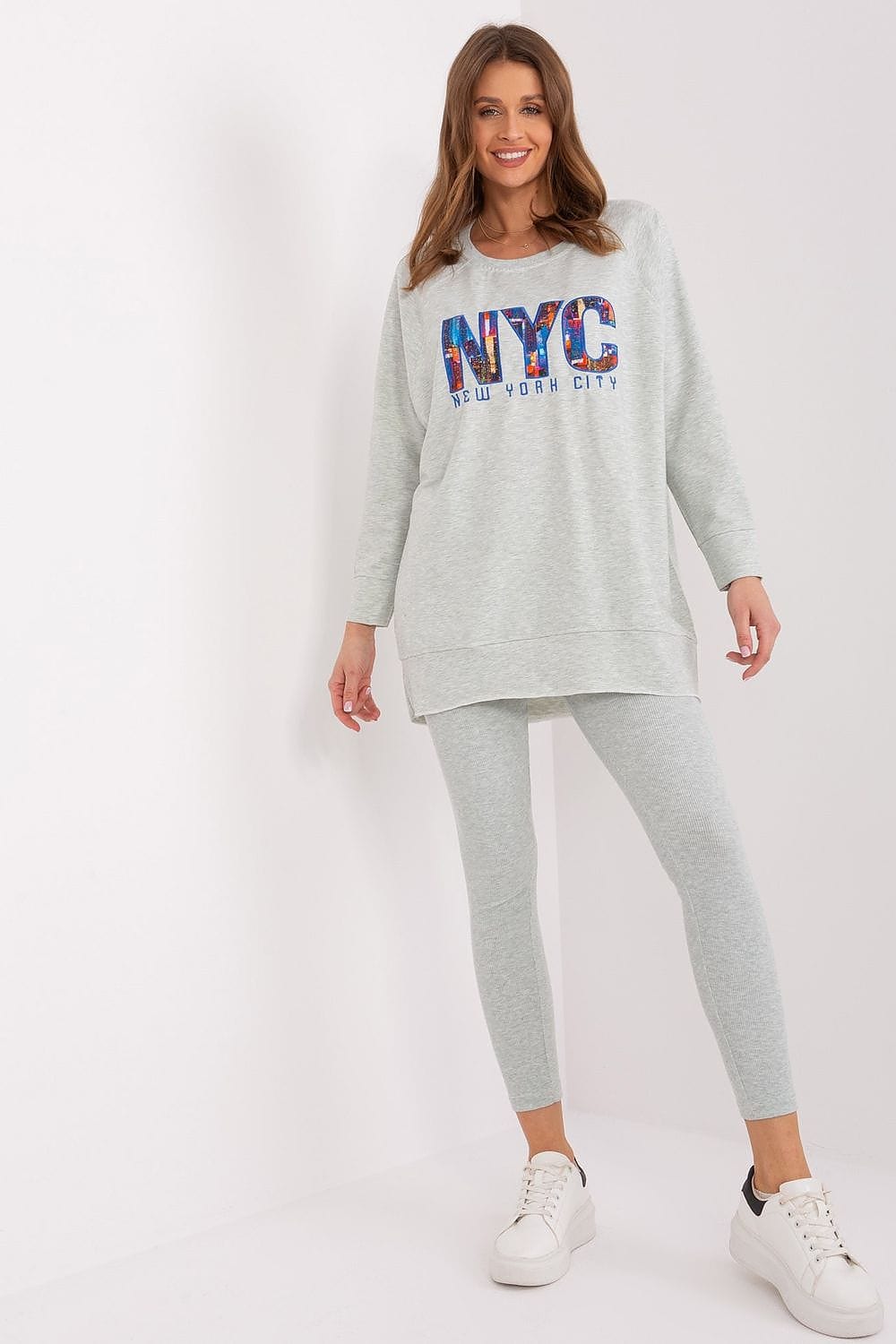 Teon Clothing EU Women's set consisting of a sweatshirt and leggings