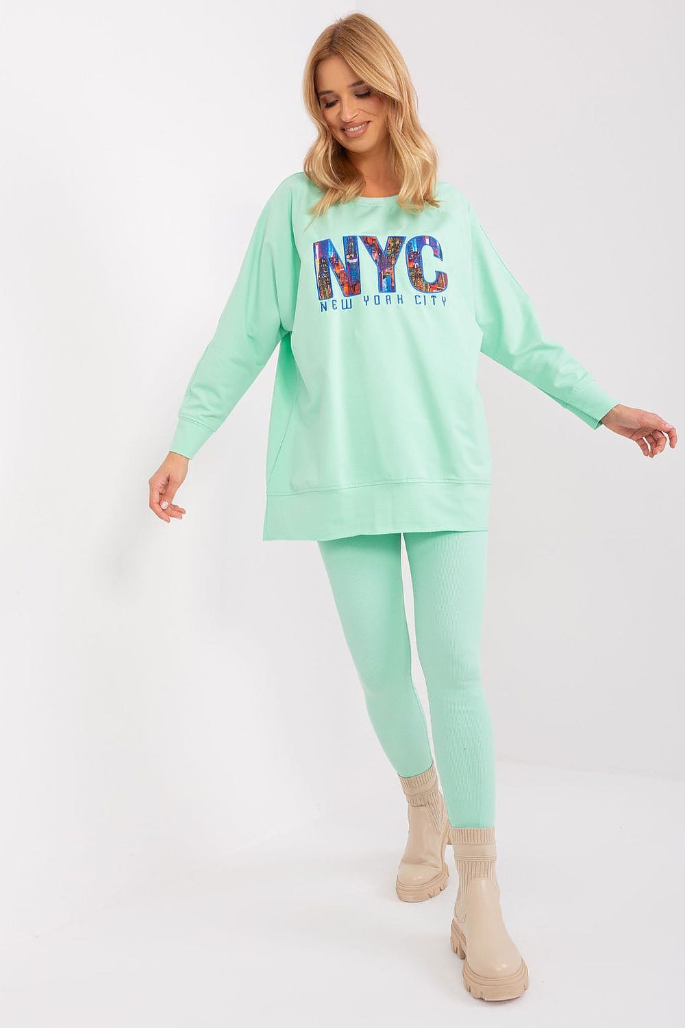 Teon Clothing EU Women's set consisting of a sweatshirt and leggings