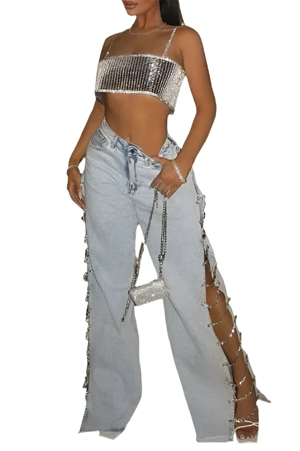 Women's baggy high-waisted jeans with chains