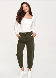  Jeans model 