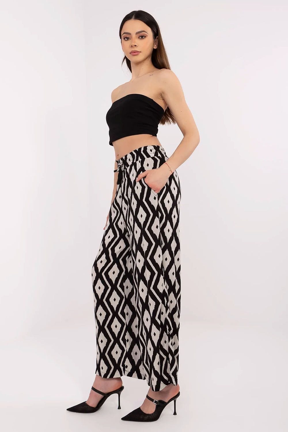  Women trousers model 212664 Sublevel 