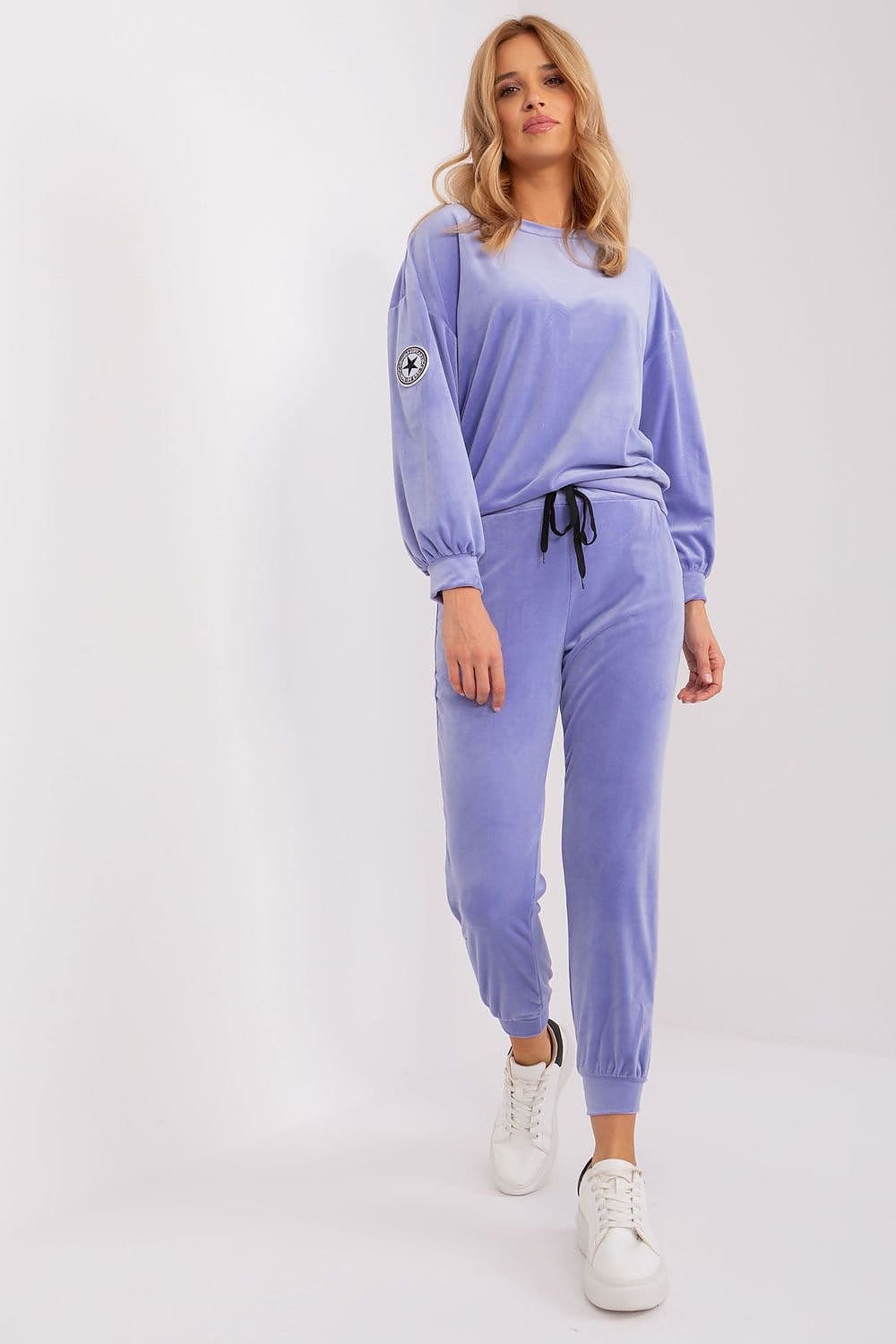 Teon Clothing EU Elegant and Feminine Velour Tracksuit