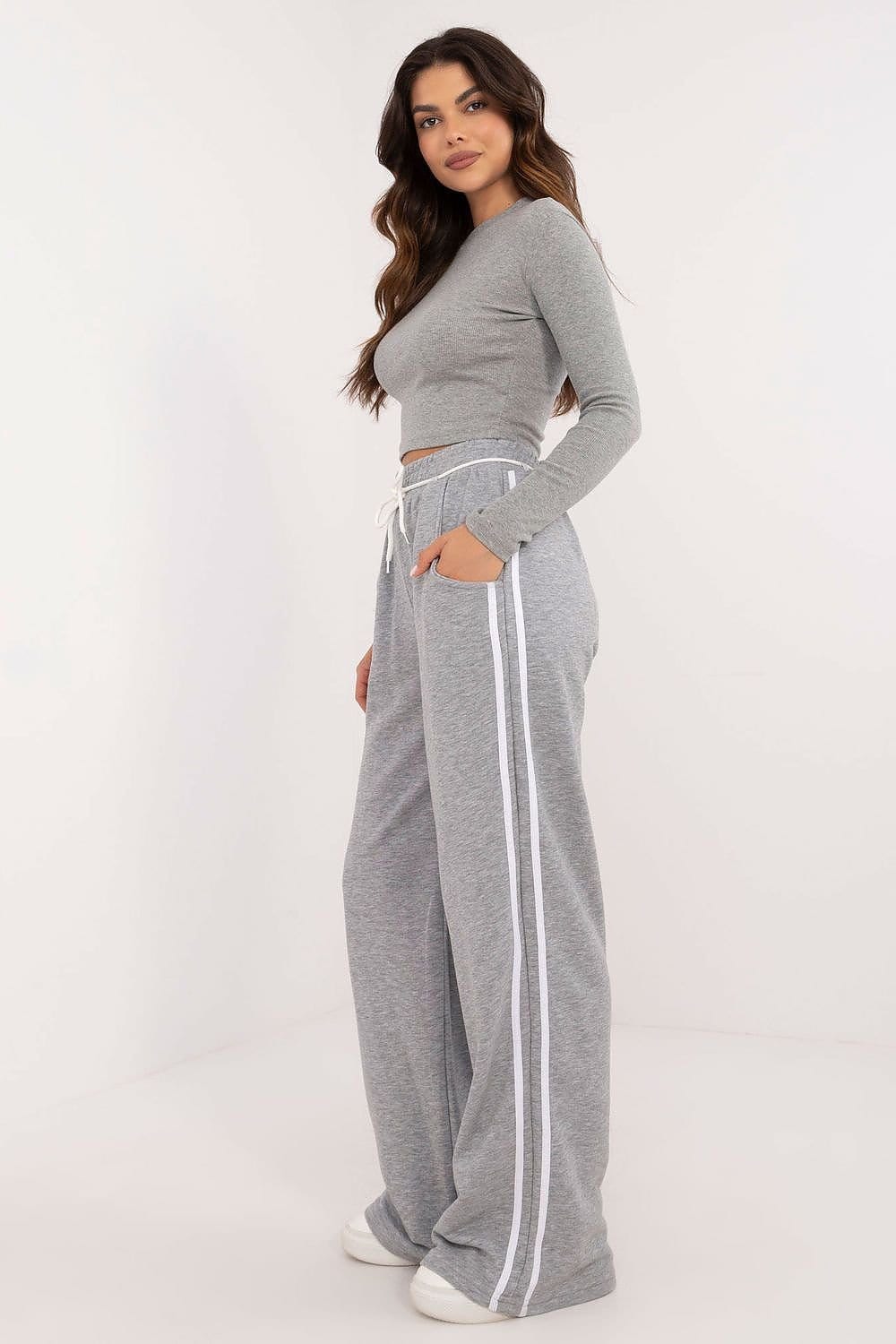 Teon Clothing EU Women's cotton tracksuit for leisure time