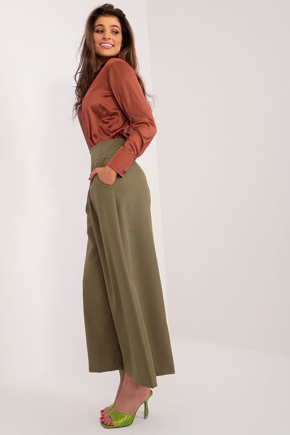 Teon Clothing EU Women's Culotte Pants for Every Occasion