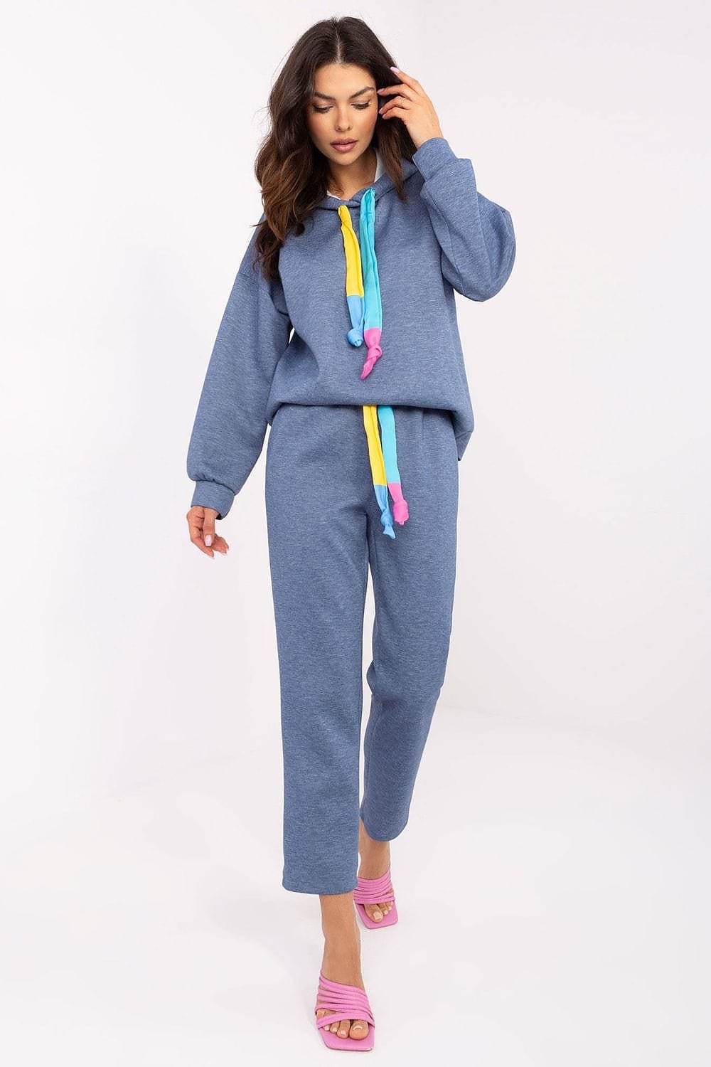 Teon Clothing EU Women's trendy tracksuit