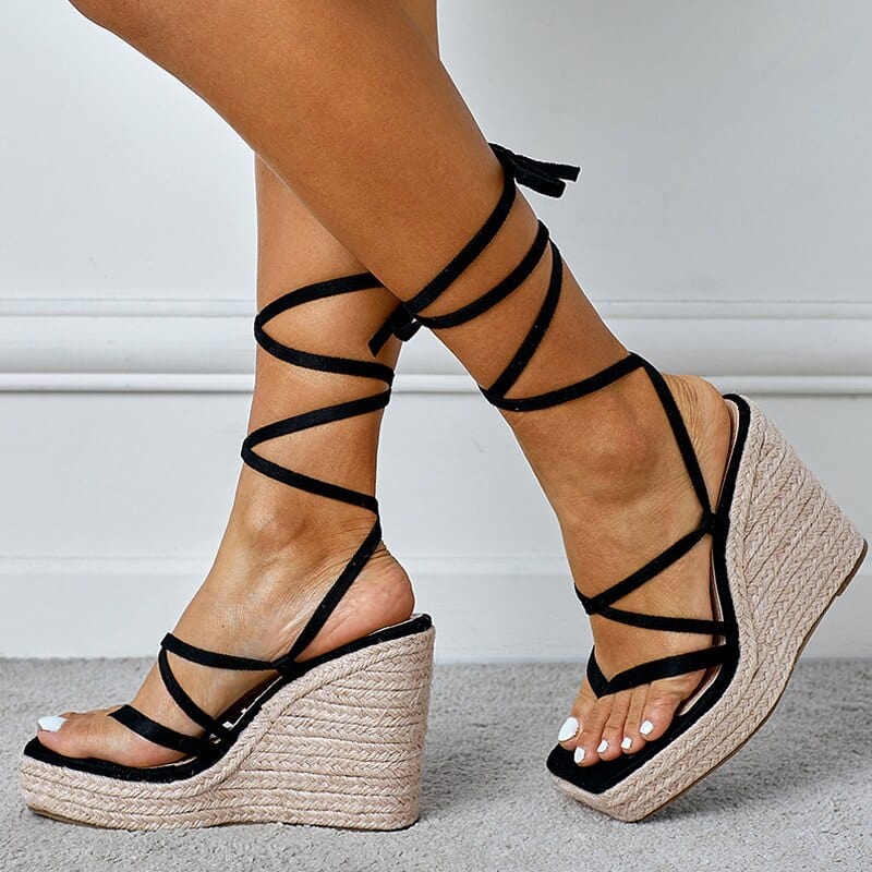 Teonclothingshop Fashionable sandals with a platform heel