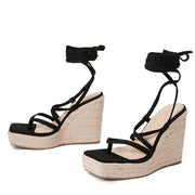 Teonclothingshop Fashionable sandals with a platform heel