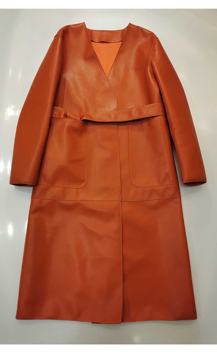 Teonclothingshop New women's coat made of real lambskin.