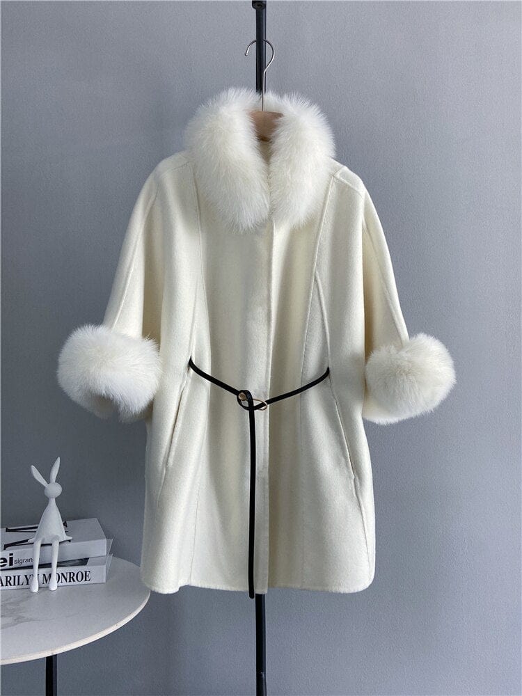 Teonclothingshop Premium cashmere coat, medium length coat with fox fur cuffs