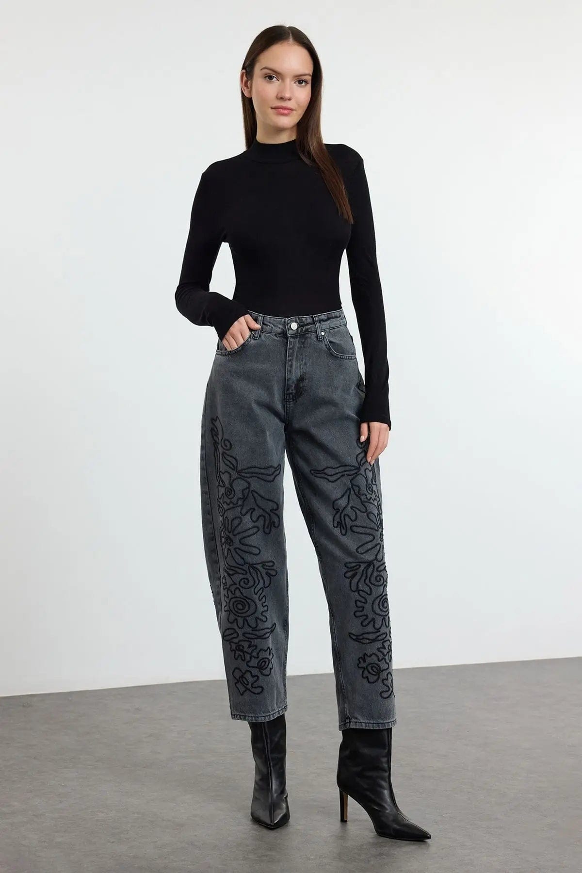 Teonclothingshop Wide Leg Balloon Jeans for Effortless Style