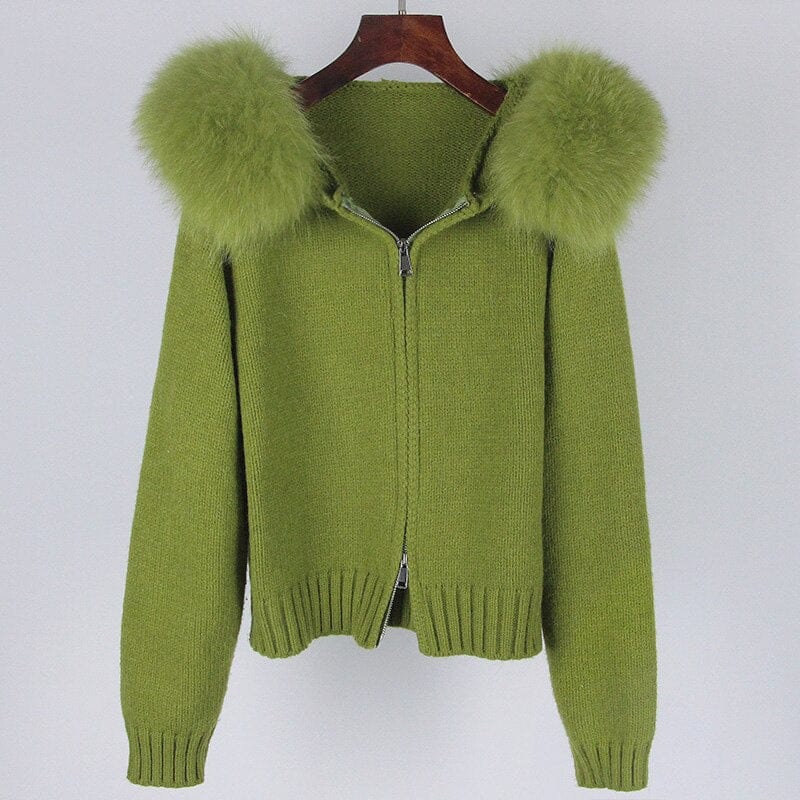 Teonclothingshop Women's knitted winter pullover with hood and fur collar