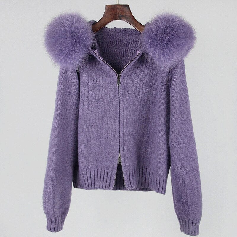 Teonclothingshop Women's knitted winter pullover with hood and fur collar