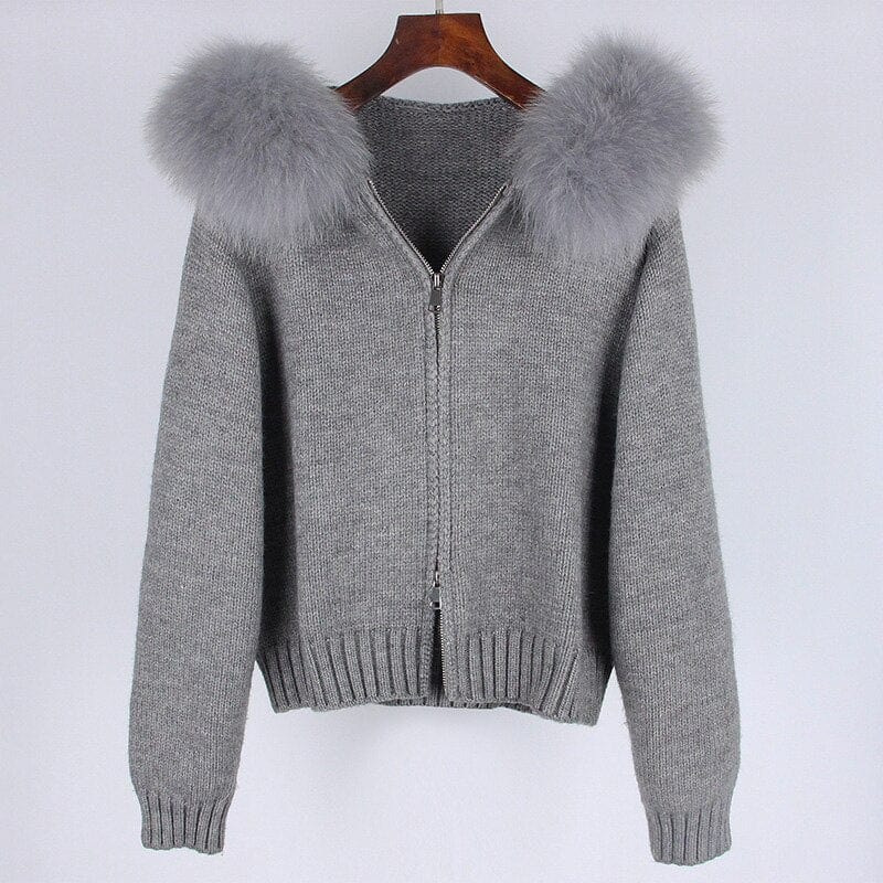 Teonclothingshop Women's knitted winter pullover with hood and fur collar