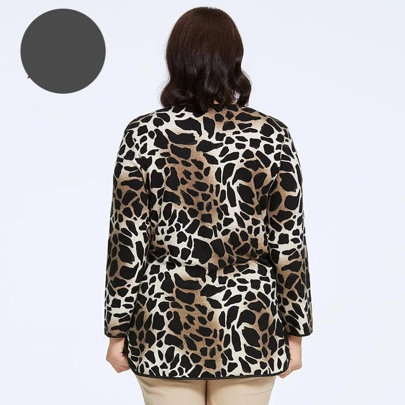 Teonclothingshop Women's oversized T-shirt with long sleeves Fashion Leopard print