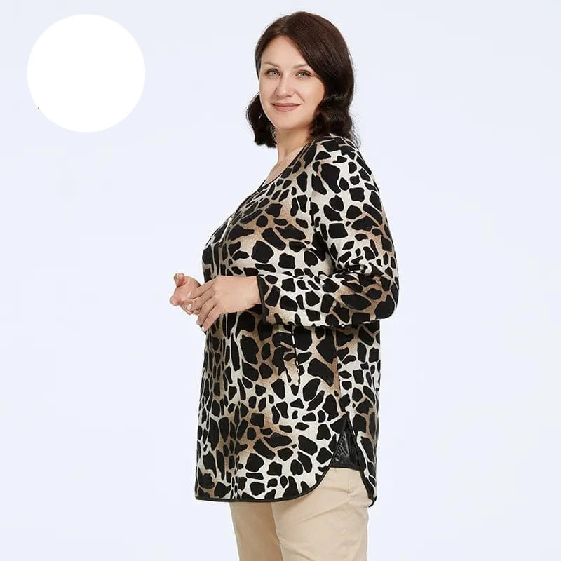 Teonclothingshop Women's oversized T-shirt with long sleeves Fashion Leopard print