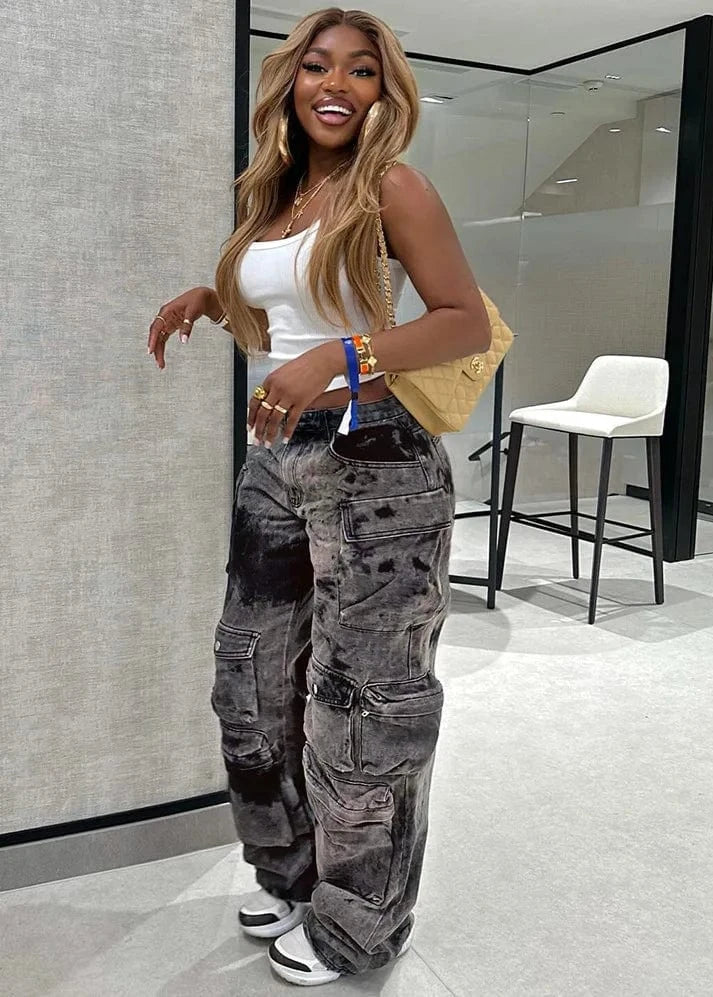 Women's Straight Jeans Fashion Trend