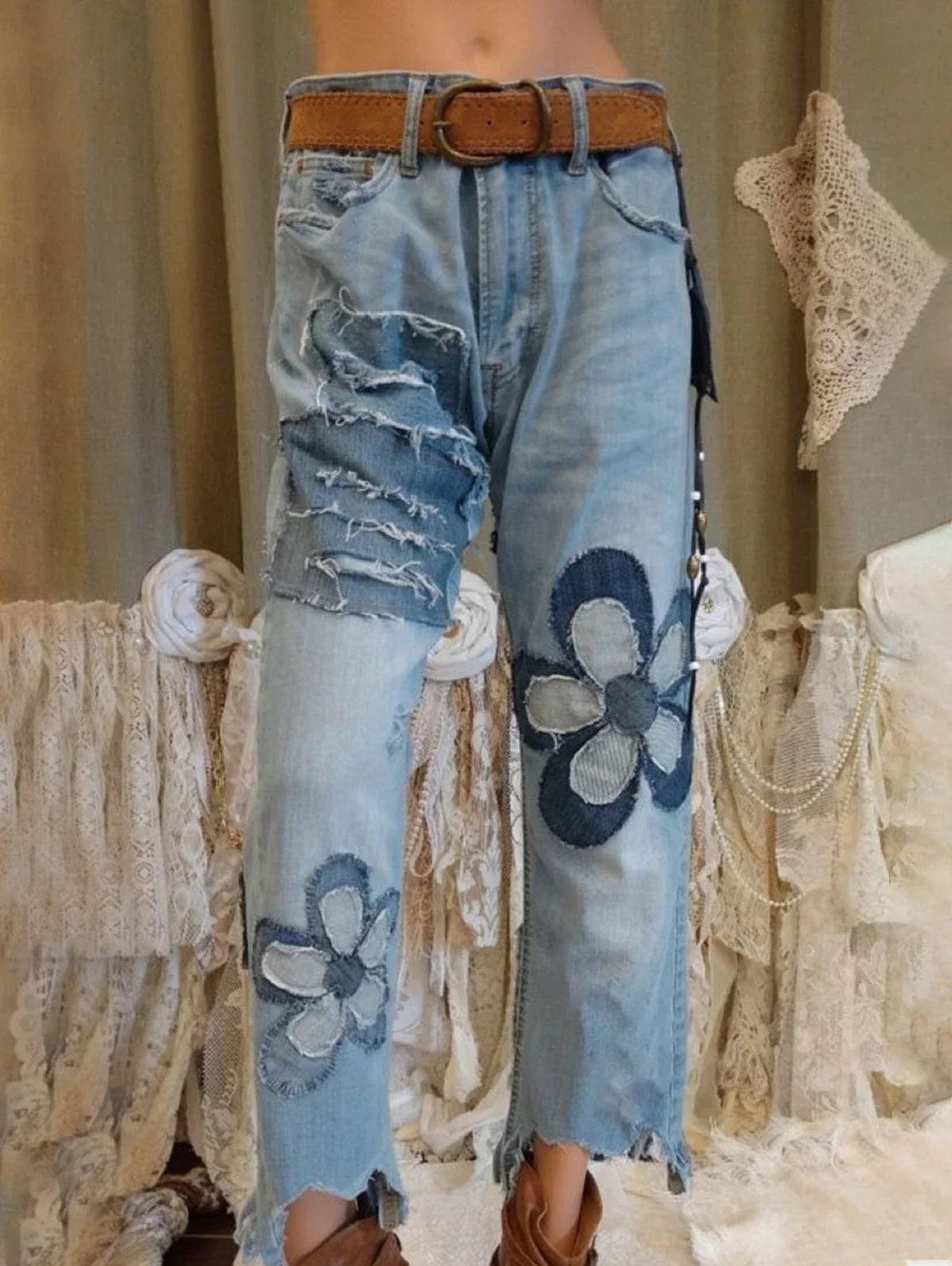 Teonclothingshop Women's wide-leg ripped jeans with a floral pattern