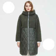 Teonclothingshop Women's winter coat made of faux fur with a hood