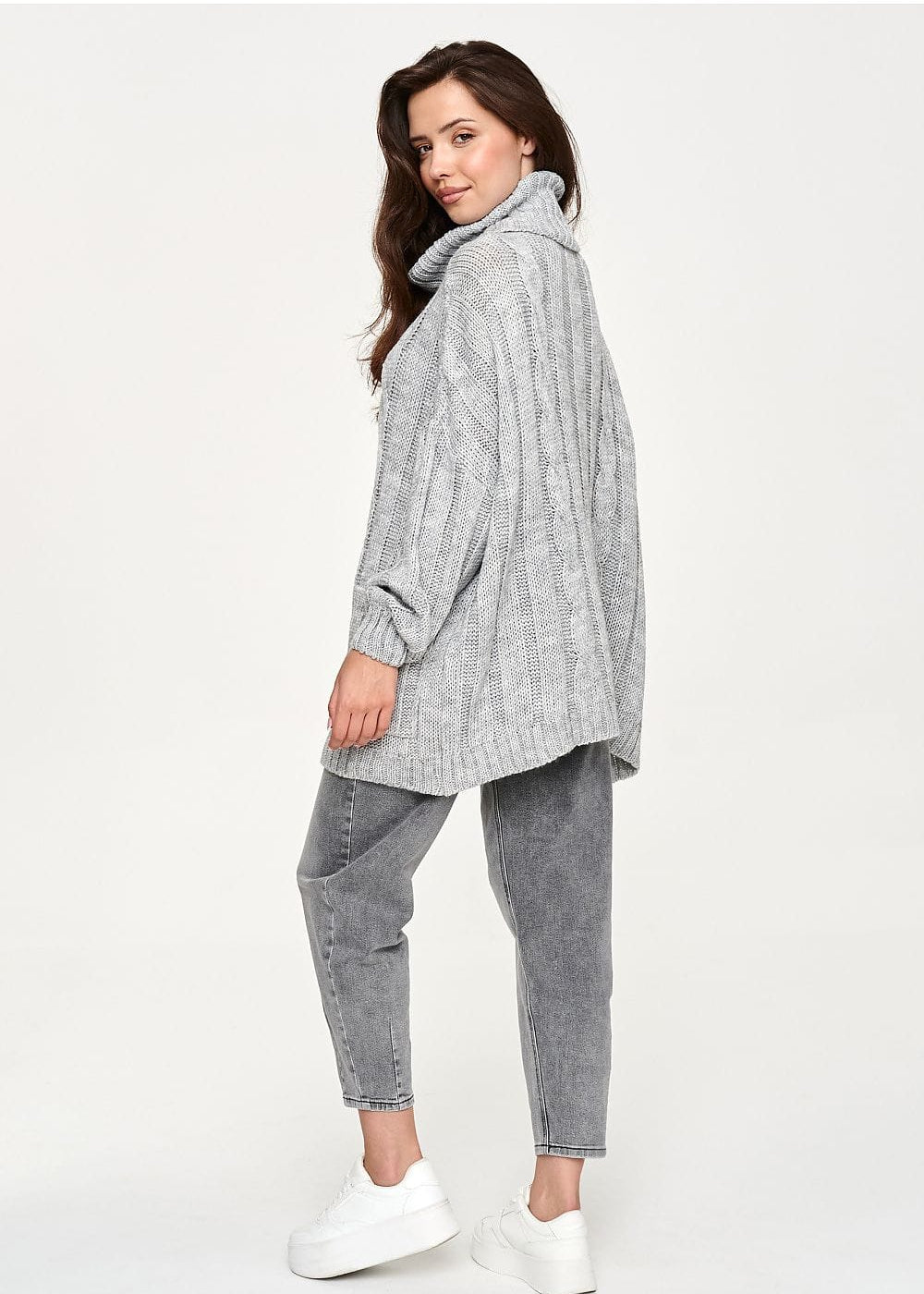  Turtleneck model 